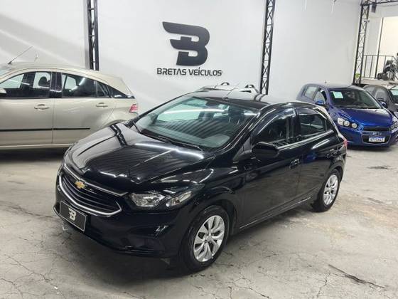 CHEVROLET ONIX 1.4 MPFI LT 8V FLEX 4P AUTOMÁTICO CHEVROLET ONIX 1.4 MPFI LT 8V FLEX 4P AUTOMÁTICO